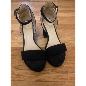 CL By Laundry women's Black Suede Ankle Strap 3.5" block Heels Size 8M